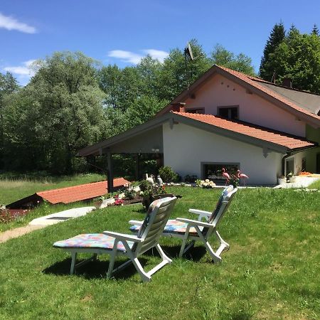 Haus Manuela Apartment Velden am Worthersee Bagian luar foto